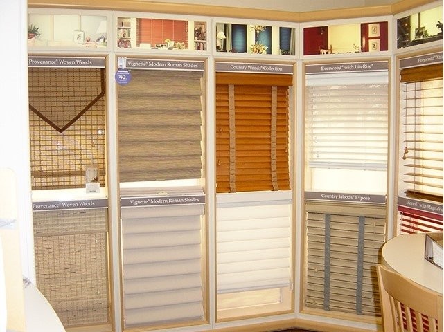 Hunter Douglas Dealer Image